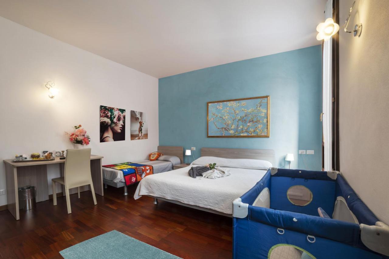 Ca' Degli Specchieri Hotel Venesia Bagian luar foto